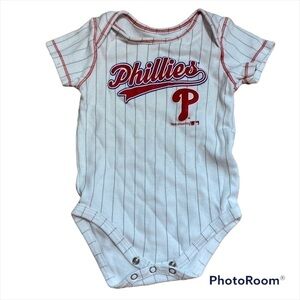 Philadelphia Phillies Onesie 12 mos MLB White Blue Red
